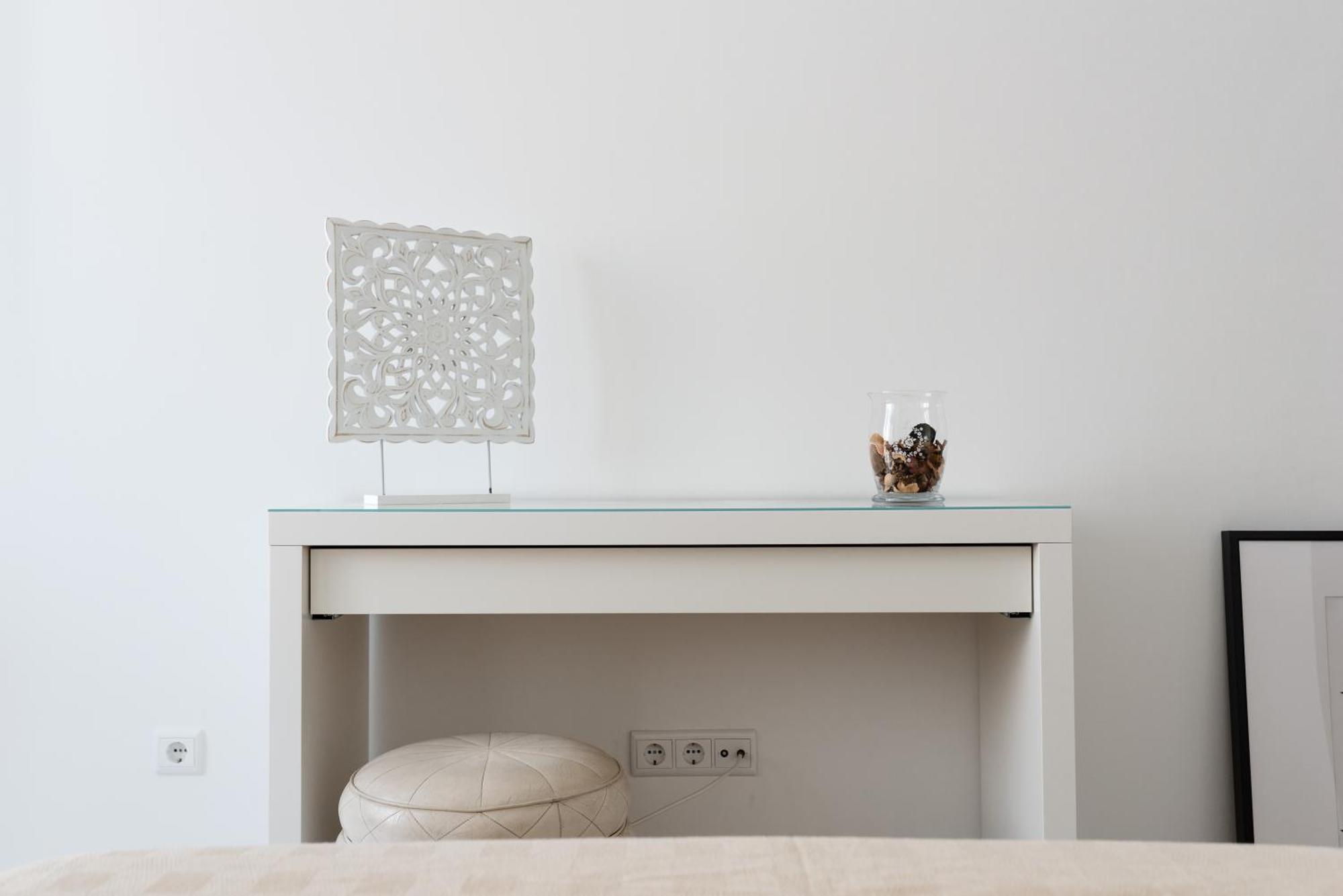 Light-Filled, Fully Renovated Apt Near Belem, By Timecooler Lissabon Exterior foto